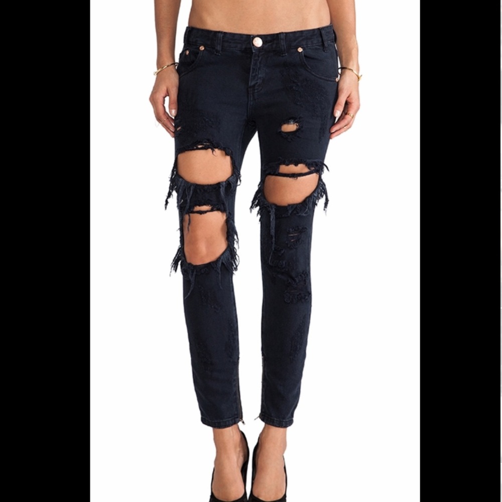 NWOT One Teapspoon Destroyed Dark Denim Jeans 25